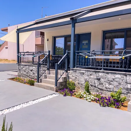 Hideaway Thassos アパートホテル 3*